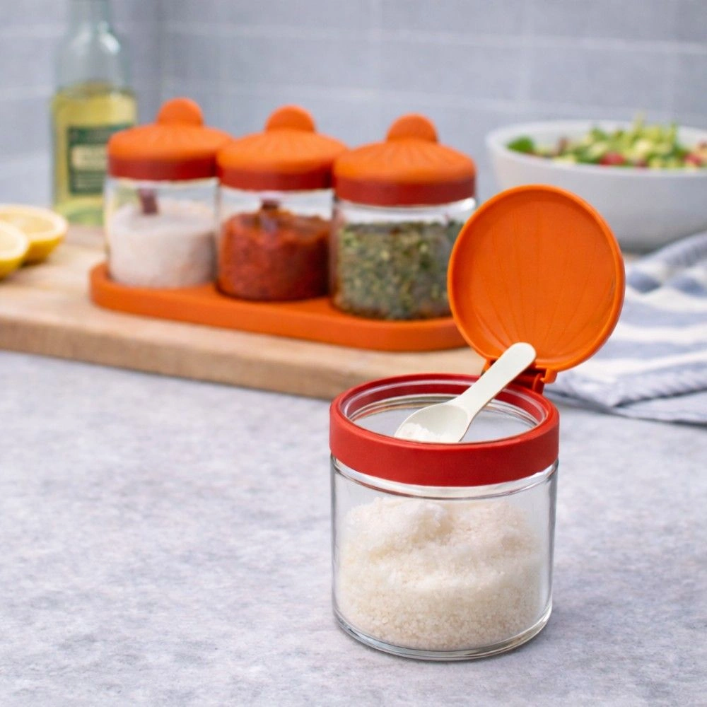 seasoning jar with spoon
