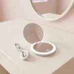 white led compact mirror with smart light